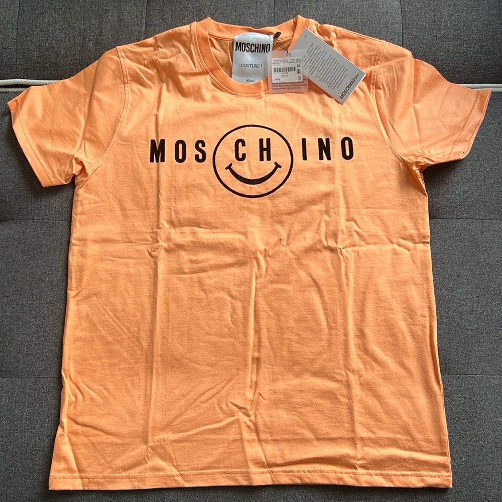 Moschino Round Neck T-shirt. Size L.